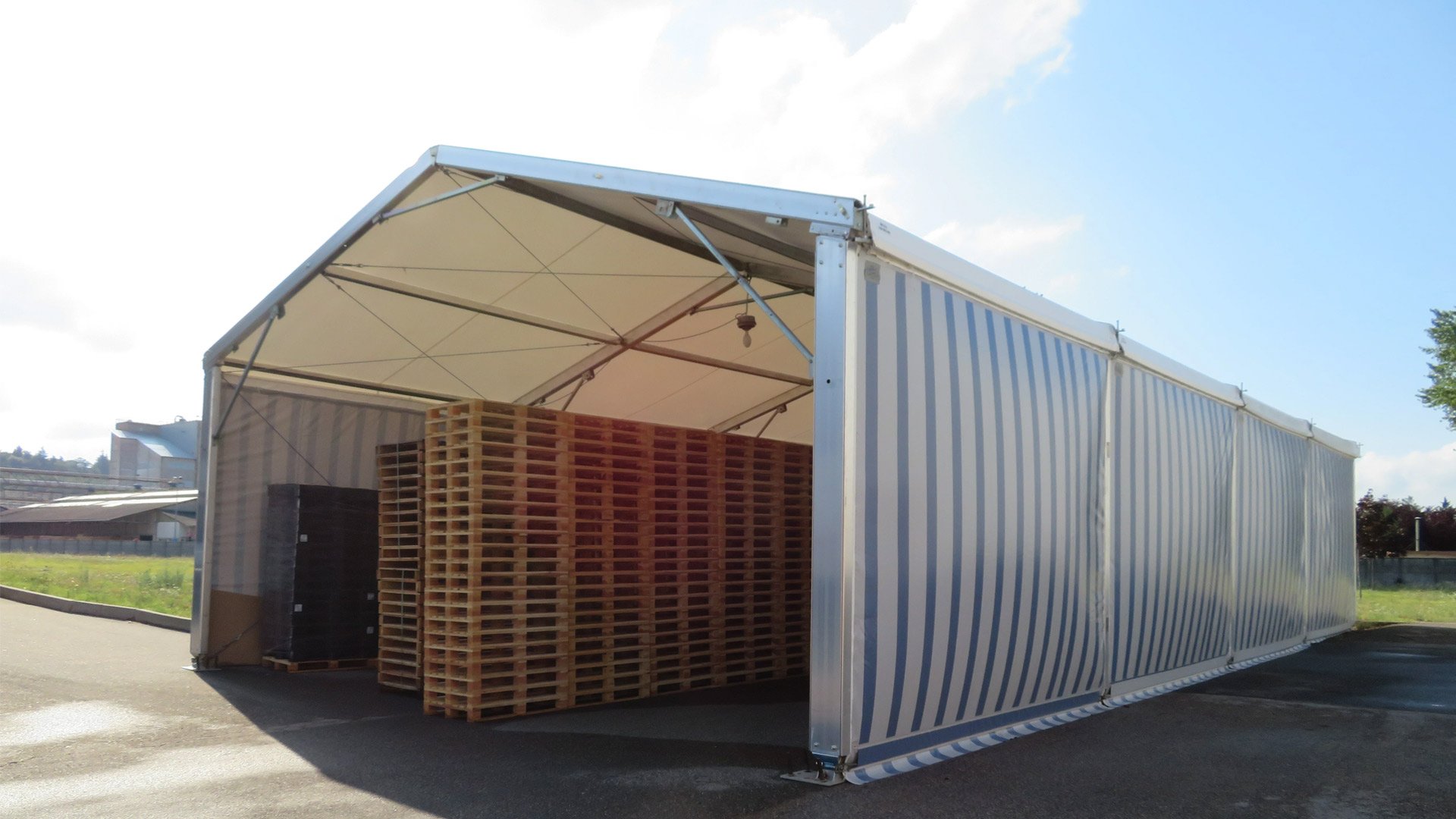 Aguettant-stockage-palettes-auvent-Locabri-2 Aguettant-stockage-palettes-auvent-Locabri-2
