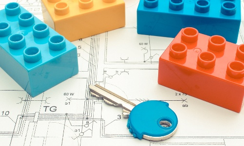 Locabri s’engage sur un délai de 14 jour pour vous permettre d’obtenir 1000m2 de structure démontable clé en main. Si vous êtes à la recherche d’un bâtiment modulaire pour reprendre rapidement votre activité, nos équipes s’engagent à élaborer le cahier des charges de votre projet en 24H et à installer une structure modulaire standard sur votre site et ce, en moins de 3 semaines.