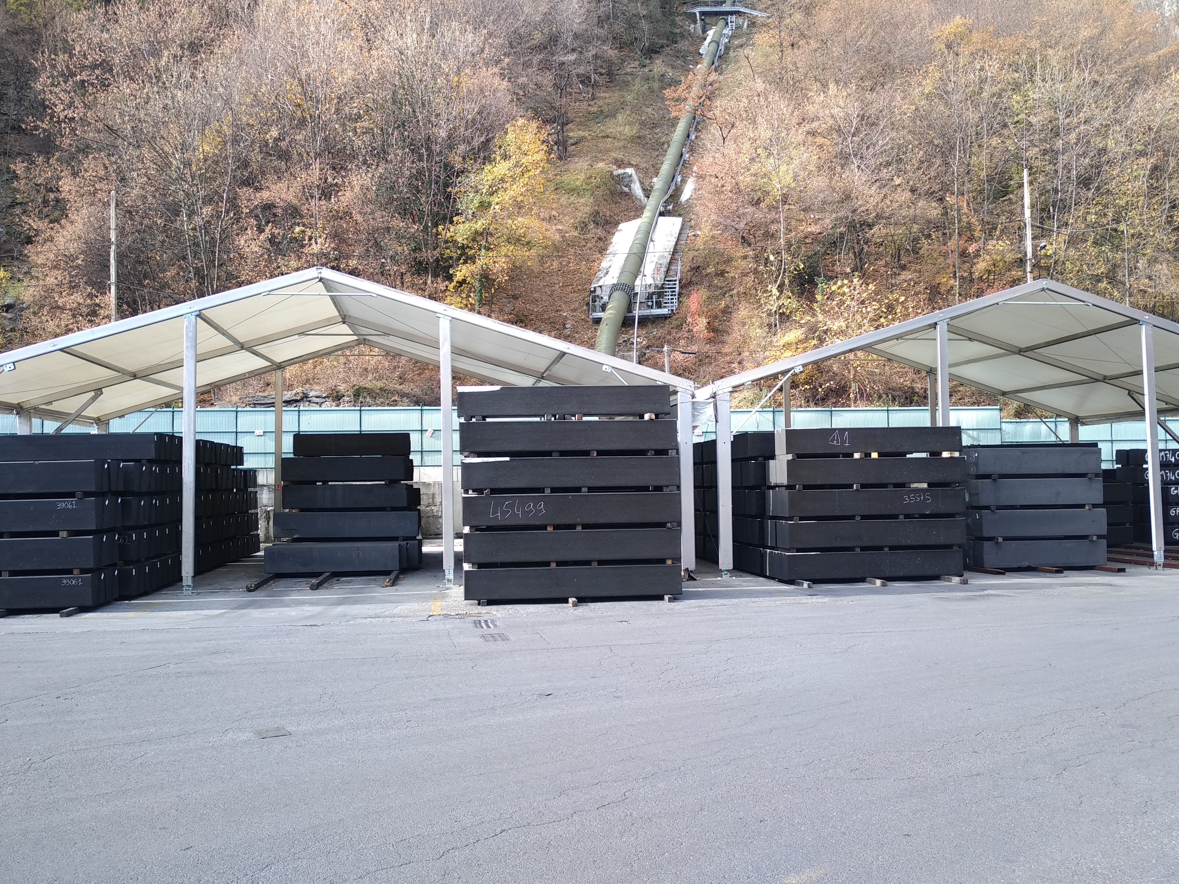 Locabri-auvent-stockage-carbonesavoie