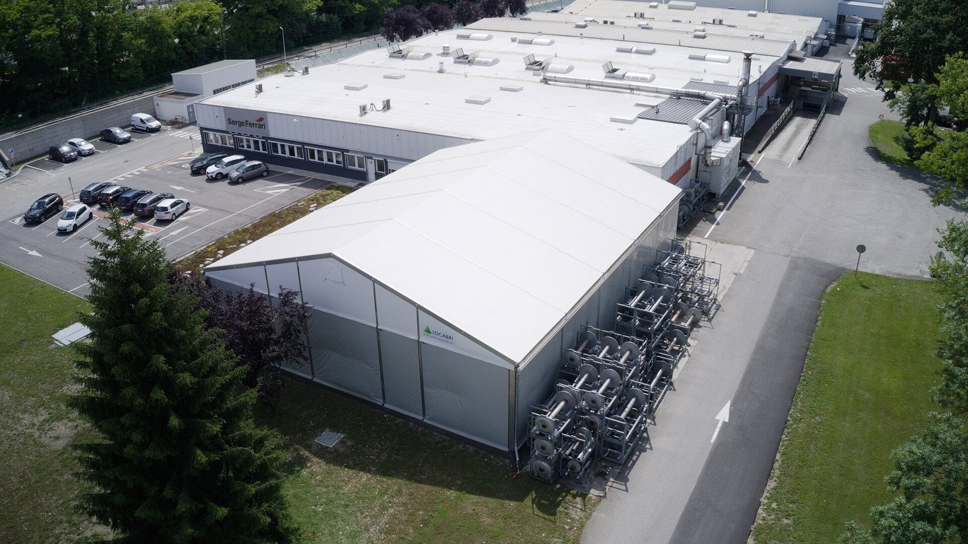 Chapiteau-industriel-Serge-Ferrari-Locabri-1-1 Chapiteau-industriel-Serge-Ferrari-Locabri-1-1