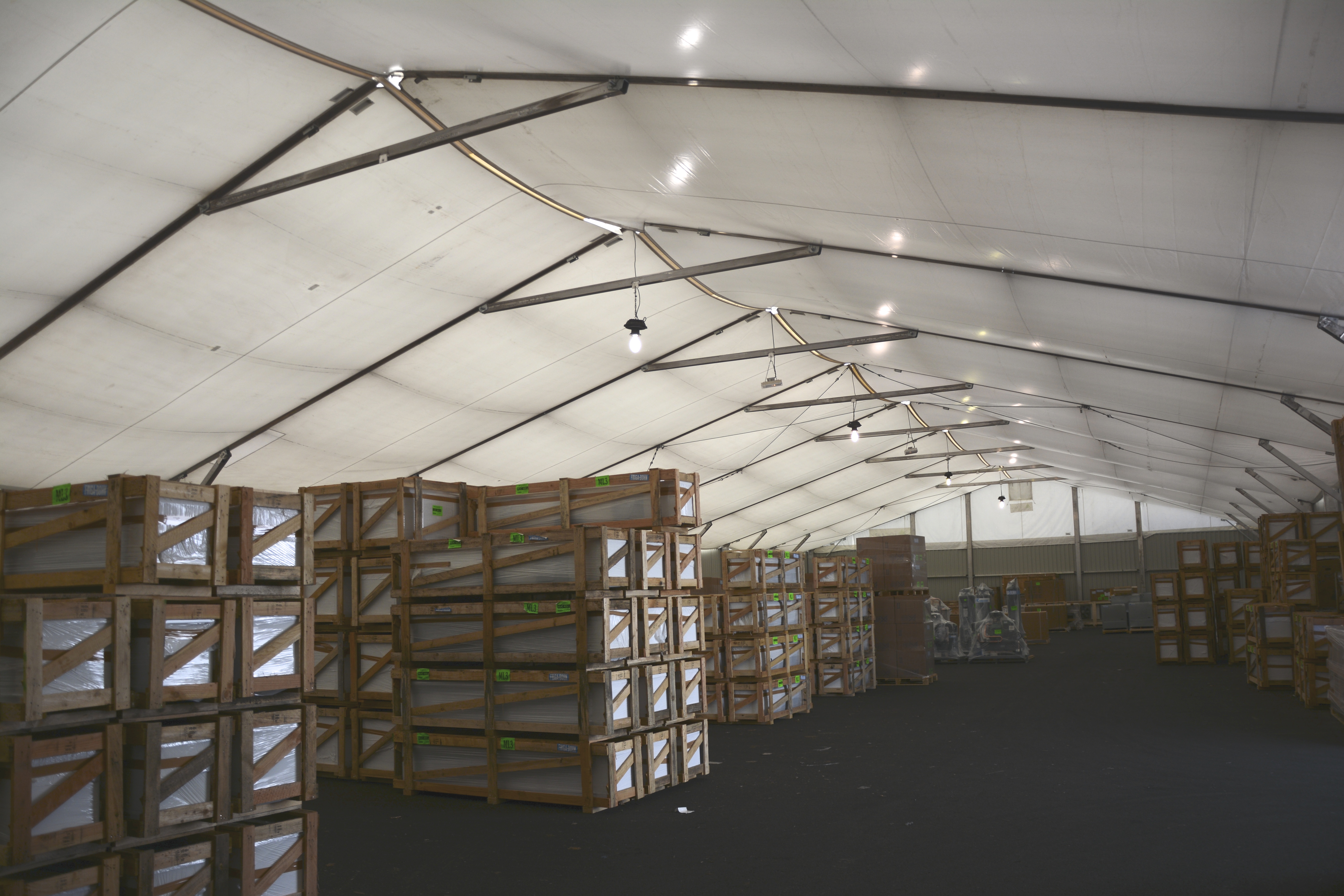 Locabri-structure-bardee-double-toiture-anti-condensation