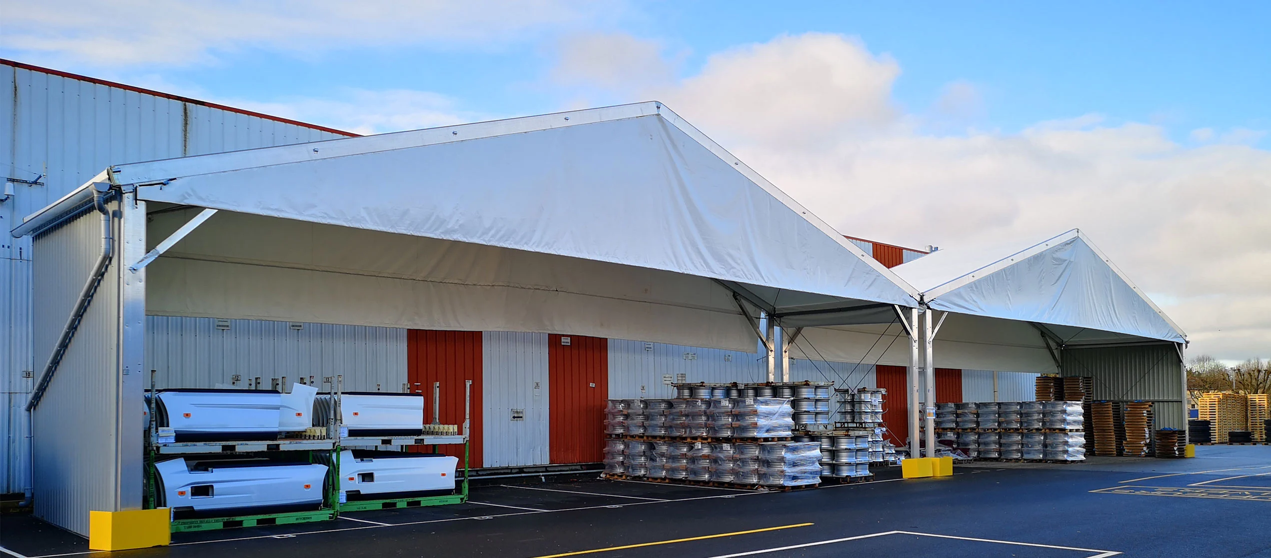 Industrial awnings and tents, discover our offers